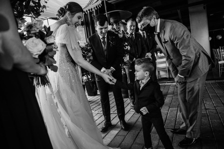 Corinne and Maxime's wedding; John KOO Photography; Les Enfants Terribles MTL wedding; Montreal Jewish wedding photographer; Montreal wedding Photographer; Old Montreal wedding portraits; Square Victoria wedding photos