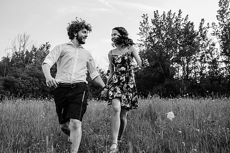 Centennial Park engagement photos; Dollard-Des Ormeaux; John KOO Photography; Montreal Engagement Photo; Montreal Engagement Photography; Montreal wedding Photographer; Quebec; Silvia and Paul's engagement shoot