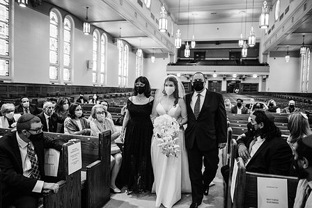 Danielle and Andrew's wedding; First look; John KOO Photography; Ketubah signing; Montreal Jewish wedding; Montreal Jewish wedding photographer; Shaare Zion Congregation; Table 51 restaurant MTL