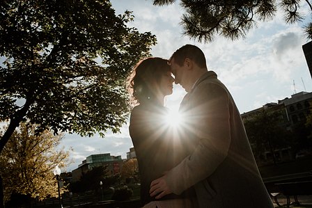 Engagement photo in Montreal; John KOO Photography; Katherine and Thomas's engagement shoot; Montreal Engagement Photographer; Montreal Pre-Wedding photographer; Montreal Wedding Photography; Montreal wedding Photographer; Old Montreal engagement photo se