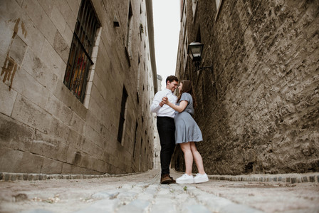 Old Montreal Engagement Photo, Montreal Engagement Photo, Montreal Pre-Wedding photographer, Montreal wedding Photographer, Danielle and Andrew's MTL engagement photographer, Tommy Cafe Montreal, Le Petit Dep Montreal