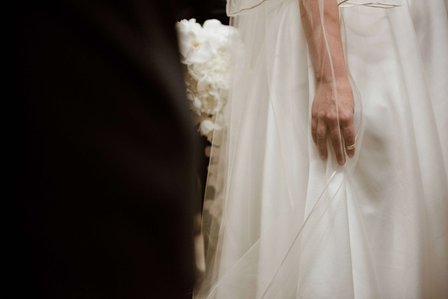 Danielle and Andrew's wedding; First look; John KOO Photography; Ketubah signing; Montreal Jewish wedding; Montreal Jewish wedding photographer; Shaare Zion Congregation; Table 51 restaurant MTL