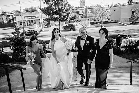 Montreal wedding Photographer;  Saint Ephrem Syriaque Catholique Laval wedding; Natacha and Jim's wedding; Old Montreal wedding photo; Syrian church wedding; Église St-Ephrem; John KOO Photography