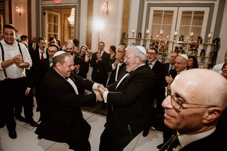 Melanie and Benjy's wedding, Montreal Jewish wedding photographer, Montreal wedding Photographer, Windsor Ballroom wedding venue, Montreal wedding photo