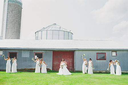 Montreal wedding photographer, Photographe mariage, Farm wedding photo