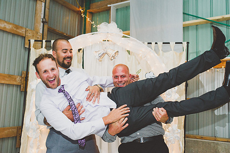 Montreal wedding photographer, Photographe mariage, Farm wedding photo