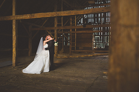 Montreal wedding photographer, Photographe mariage, Farm wedding photo
