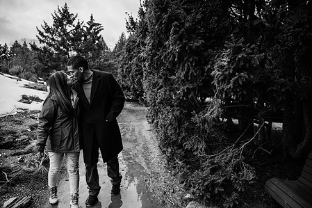 Botanical gardens surprise proposal; John KOO Photography; Lorena and Christian's Montreal surprise proposal photographer; MTL surprise marriage proposal photo; Montreal Botanical Gardens portraits