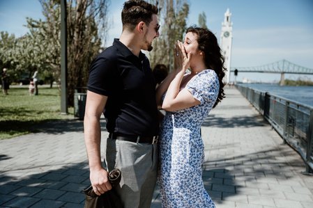 Old Montreal Surprise Proposal; Rebecca and Frank's Montreal surprise proposal photographer; Surprise marriage proposal photographer MTL; Surprise proposal photo in Montreal; surprise proposal photography Old Montreal