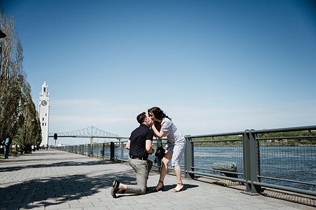 Old Montreal Surprise Proposal; Rebecca and Frank's Montreal surprise proposal photographer; Surprise marriage proposal photographer MTL; Surprise proposal photo in Montreal; surprise proposal photography Old Montreal