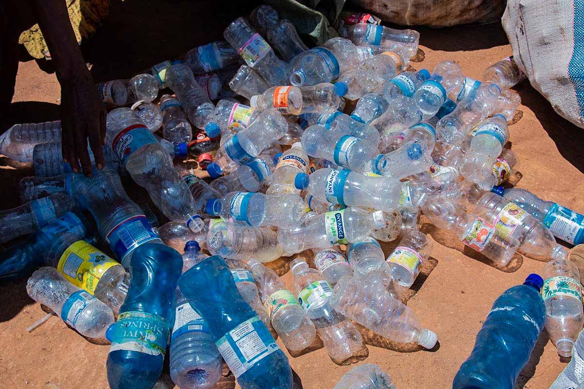 Rwanda's plastic pollution problem and the nation's efforts to overcome it
Rwanda's plastic bag ban: the challenges and successes