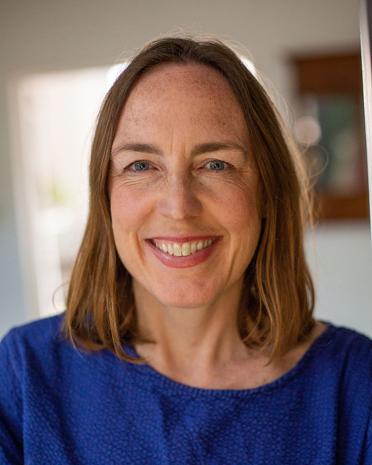 portrait of Laura Yates