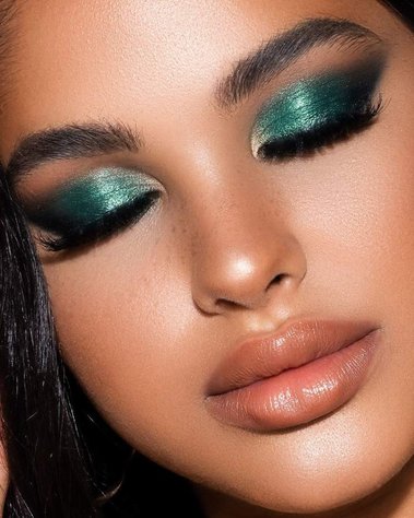 Sarah Redzikowski, Las Vegas Makeup Artist, Los Angeles Makeup Artist, London Makeup Artist, Agency Represented, Clean Makeup, Hair Stylist, Editorial, Celebrity, Event, Red Carpet, Beauty Edito