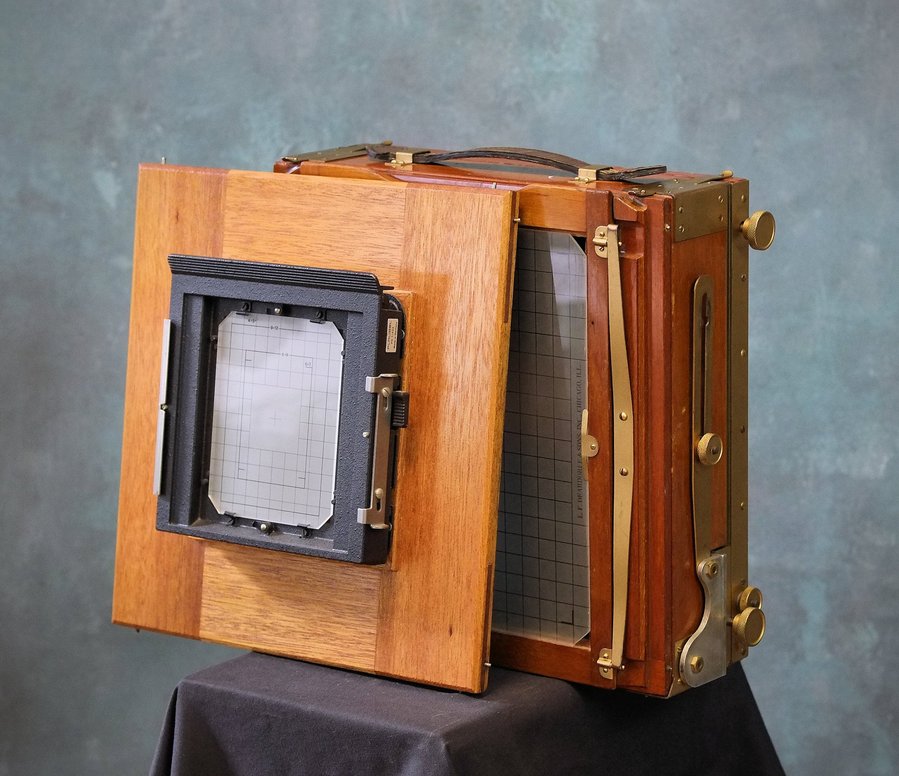 Deardorff 8x10 field camera - wetplatedreams