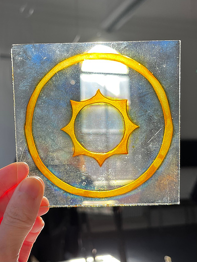 sun | silver stain, glass paint, gum, sandblasted palette, water, brush, fire polished and sandblasted float glass, kiln | 23.11.2022 | doryeek