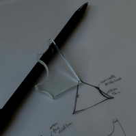 12.2 solo with outline | float glass, drilling glass, light, pen, pencil, marker, tracing paper | 06.02.2023 | doryeek