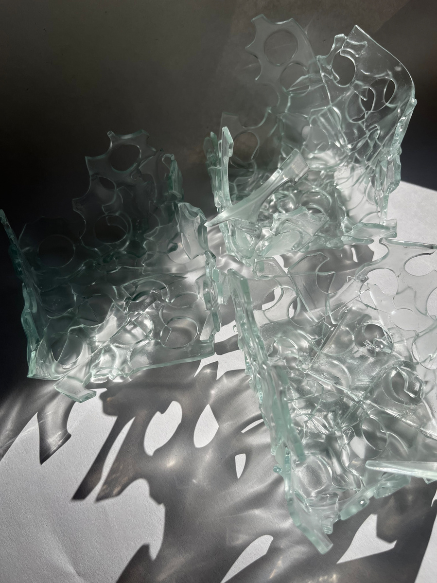 12.2 | 3mm float glass, kiln, plaster, mould, pen, pencil, marker, tracing paper | 06.02.2023 - tbc. | glass art work, constructivism, glass artist based in uk, from hong kong, new materialism, vitality, destruct and reconstruct, entropy