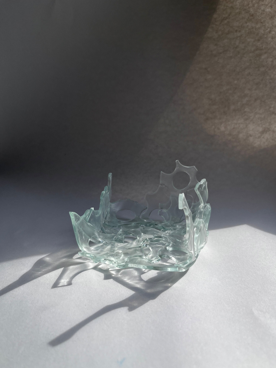 12.2 | 3mm float glass, kiln, plaster, mould, pen, pencil, marker, tracing paper | 06.02.2023 - tbc. | glass art work, constructivism, glass artist based in uk, from hong kong, new materialism, vitality, destruct and reconstruct, entropy