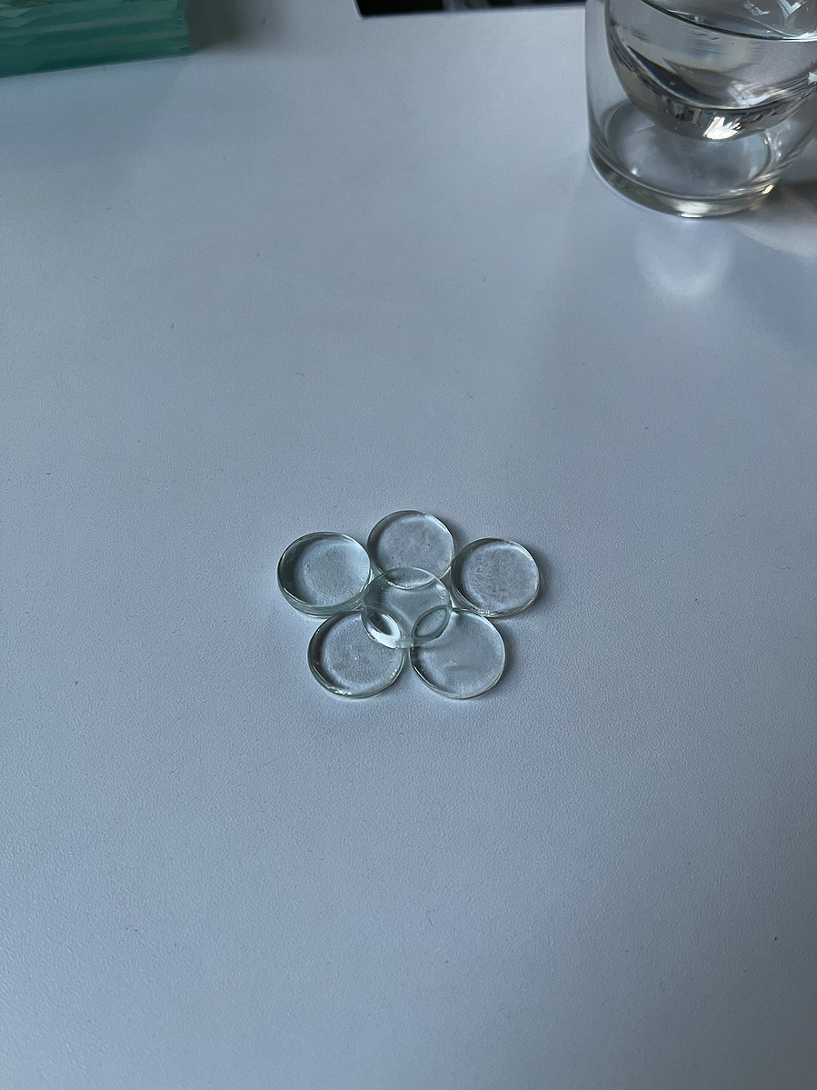 12.1.704 | 3mm float glass, drilling machine, grinder, plaster, fibre paper, kiln, water | 09.02.2023 | doryeek