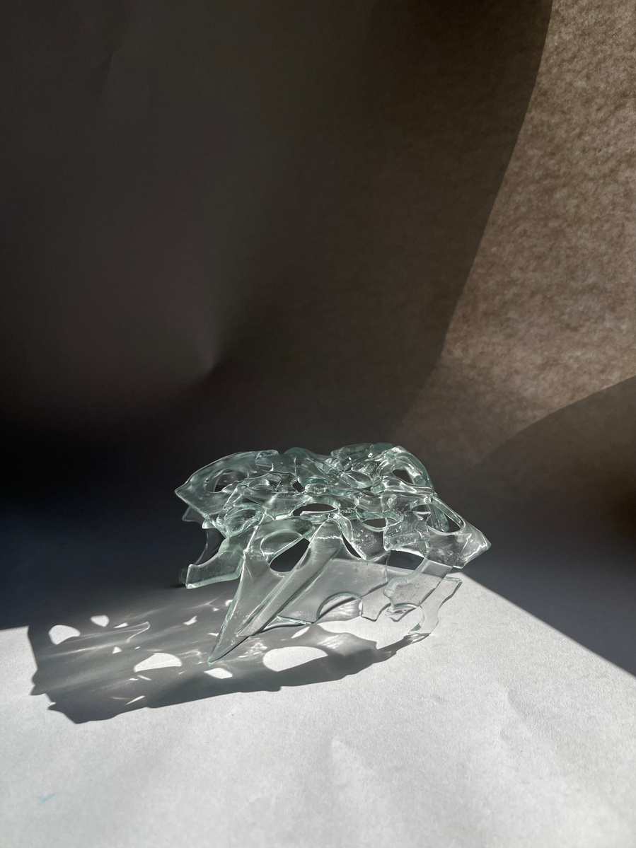 12.2 | 3mm float glass, kiln, plaster, mould, pen, pencil, marker, tracing paper | 06.02.2023 - tbc. | glass art work, constructivism, glass artist based in uk, from hong kong, new materialism, vitality, destruct and reconstruct, entropy