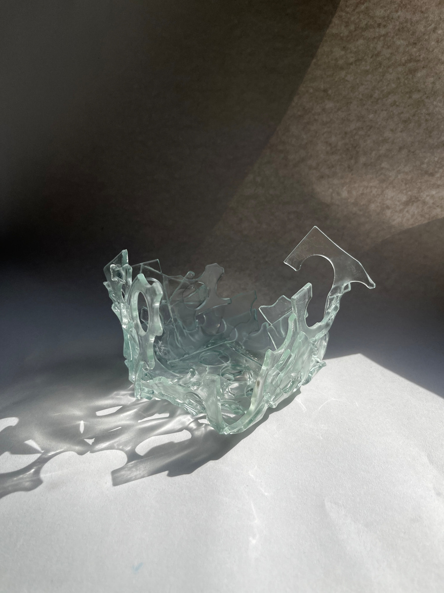 12.2 | 3mm float glass, kiln, plaster, mould, pen, pencil, marker, tracing paper | 06.02.2023 - tbc. | glass art work, constructivism, glass artist based in uk, from hong kong, new materialism, vitality, destruct and reconstruct, entropy