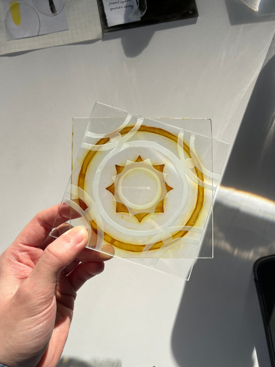 sandblasted piece and sun | silver stain, glass paint, gum, sandblasted palette, water, brush, fire polished and sandblasted float glass, kiln | 23.11.2022 | doryeek
