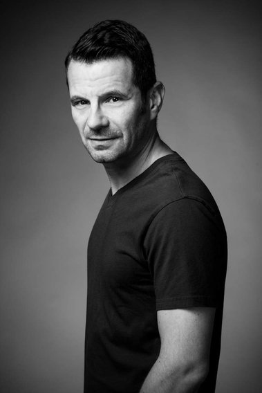 Portrait corporatif en noir et blanc prise en studio