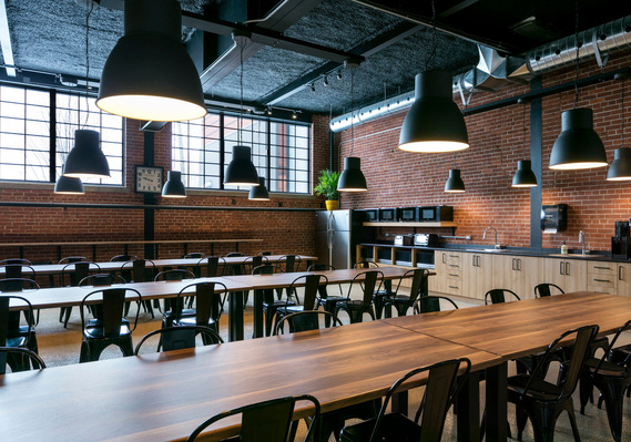 Photo architecturale intérieure de la cafétéria d'une entreprise