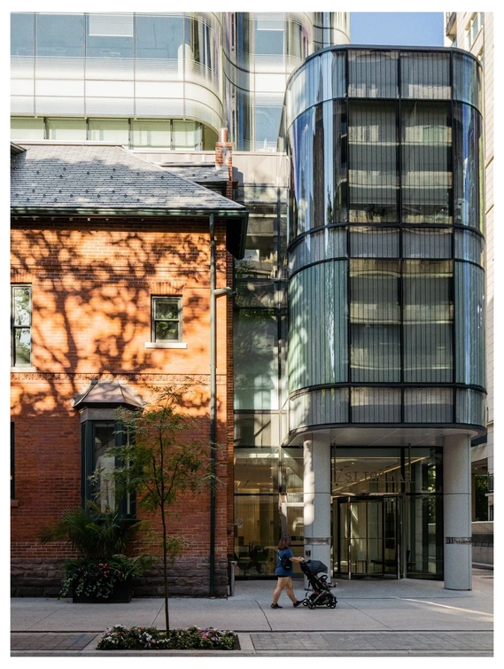 7 St. Thomas Street | Photo by Alan Chakota