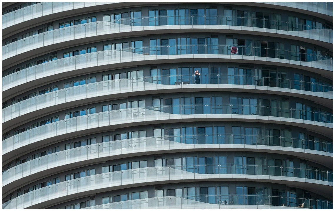 Curved Balcony - Architectural photography