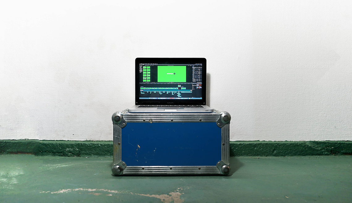 Fabio Deronzier - The Original Removed Sitcom Show - installation, macbook pro, video