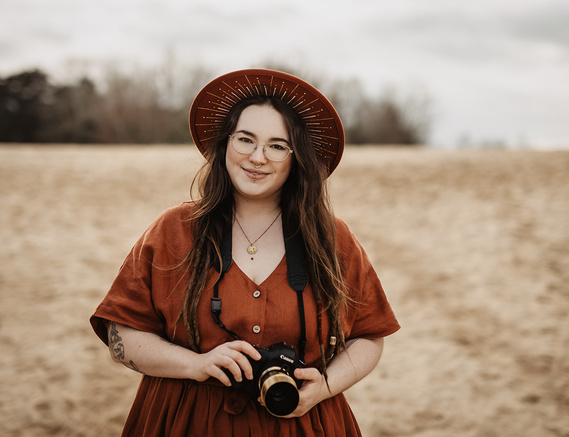 Als Hochzeitsfotografin in Berlin Brandenburg biete ich natürliche Hochzeitsfotos und ungestellte Hochzeitsreportagen an.