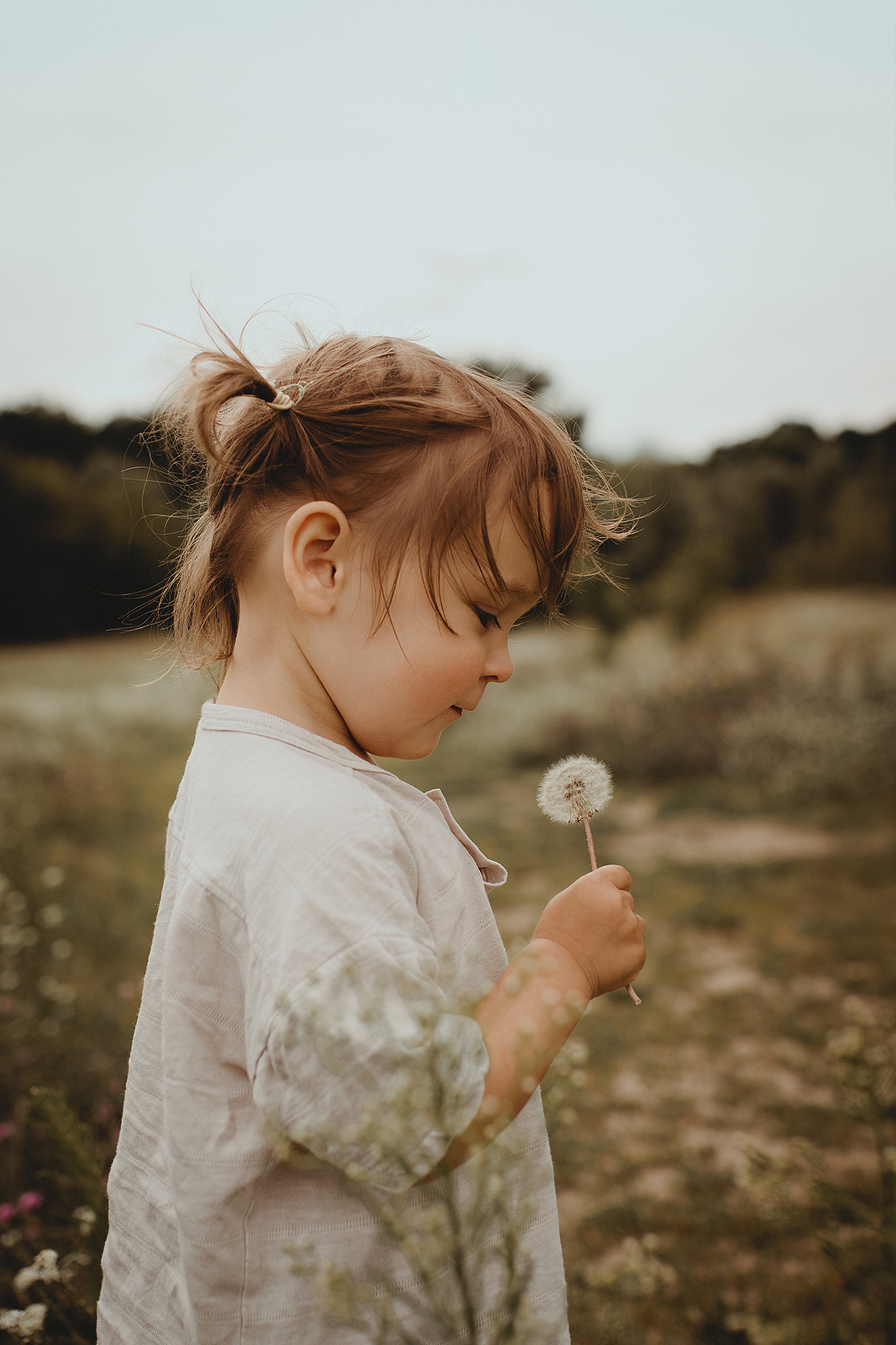 natürliche Kinderfotos in der Natur von Familienfotografin aus Berlin Friedrichshagen