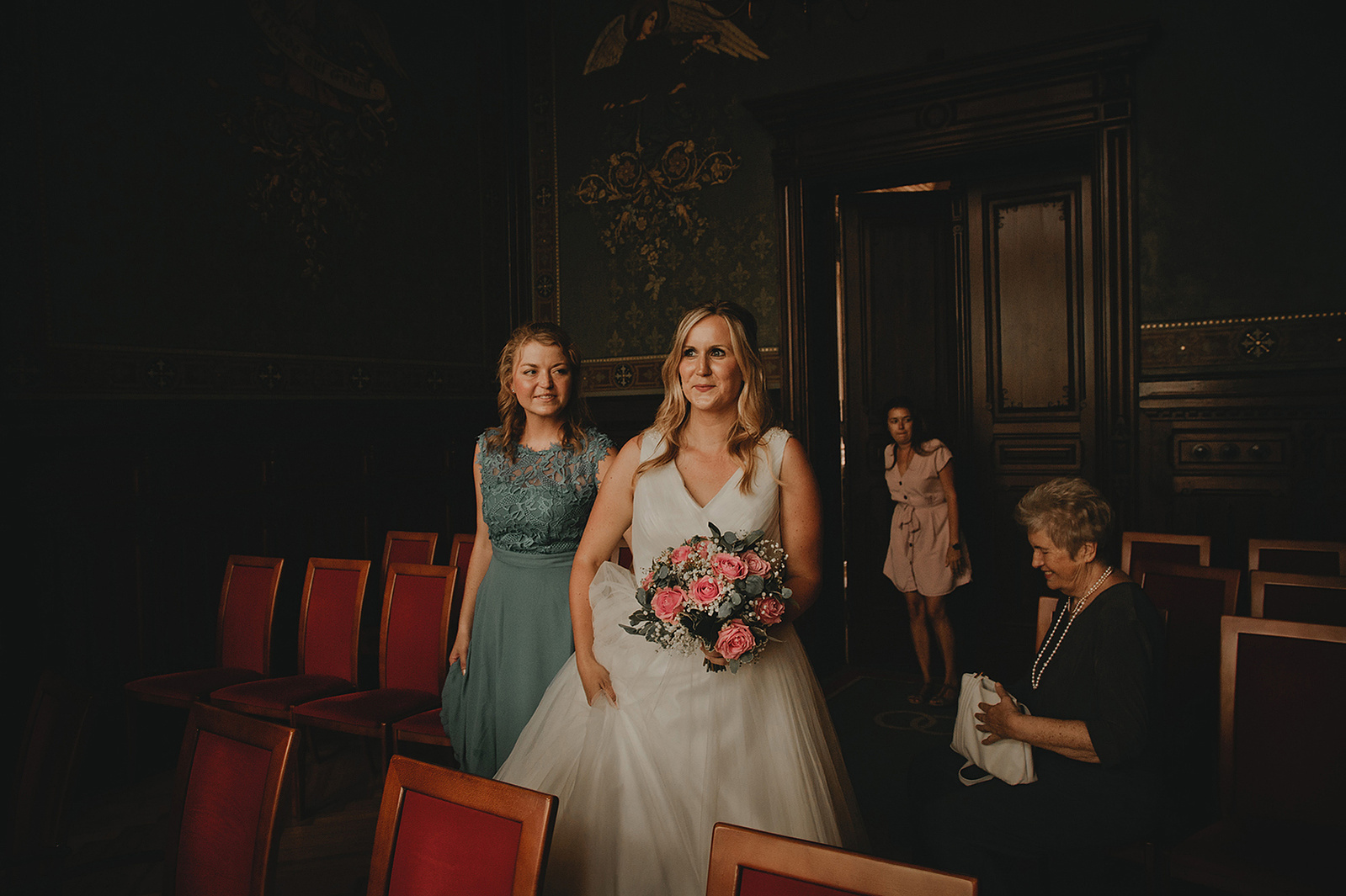 Der First Look ist bei Hochzeiten ein emotionaler Höhepunkt