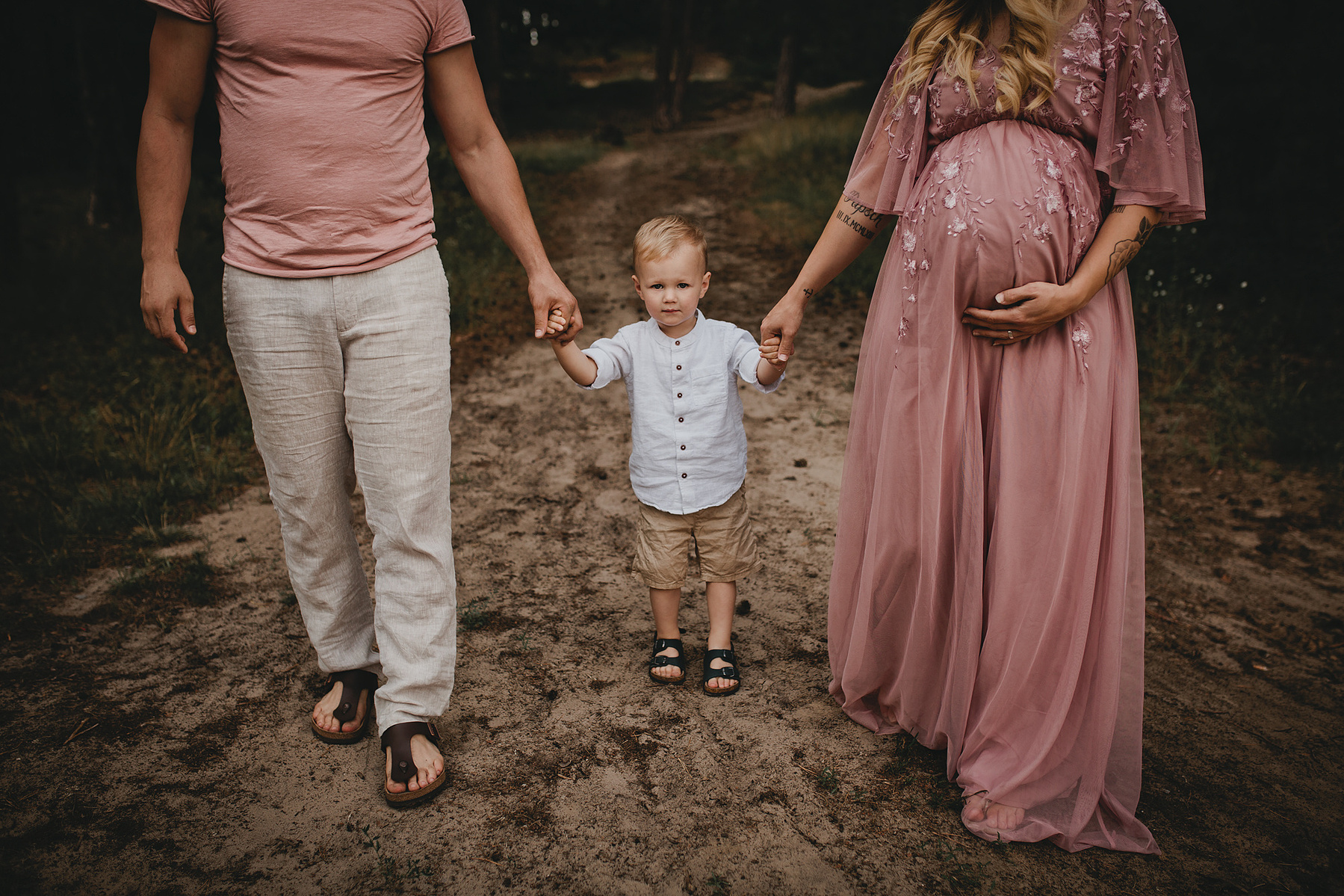 Familienfotos mit Babybauch im Bohostil in Berlin Brandenburg