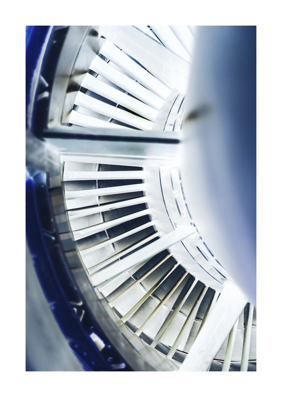 Titlte : Blades
Rearview of a turbojet engine