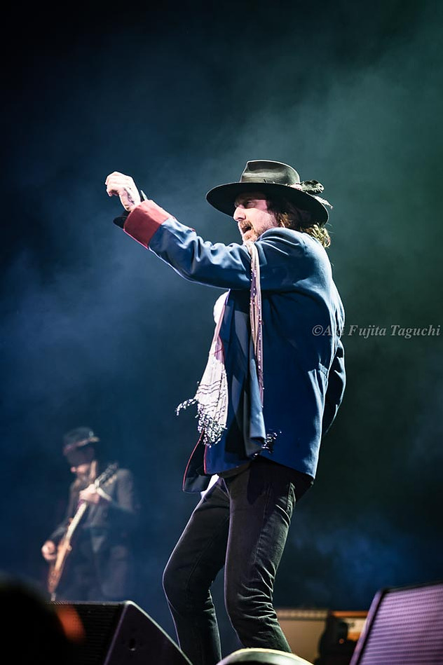 The Black Crowes at Tachikawa Stage Garden, Tokyo, Japan/ Photo by Aki Fujita Taguchi