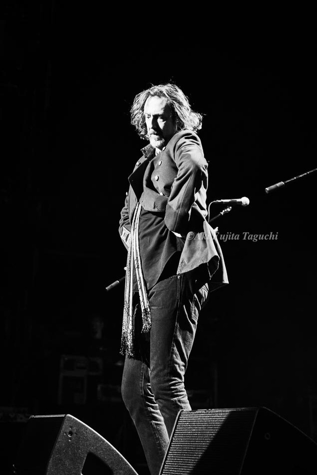 The Black Crowes at Tachikawa Stage Garden, Tokyo, Japan/ Photo by Aki Fujita Taguchi