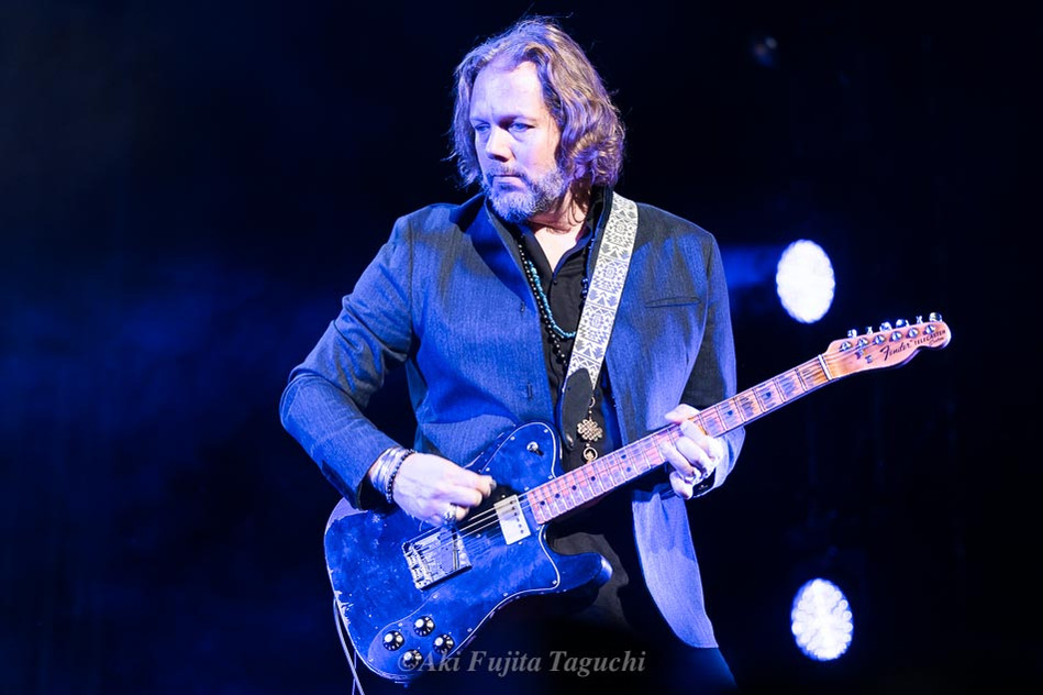 The Black Crowes at Tachikawa Stage Garden, Tokyo, Japan/ Photo by Aki Fujita Taguchi