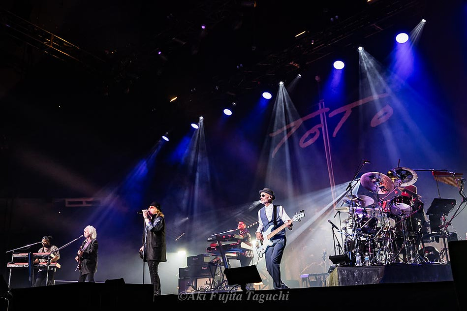 Toto’s concert at Budokan, Tokyo, Japan on July 21, 2023 / Photo by Aki Fujita Taguchi