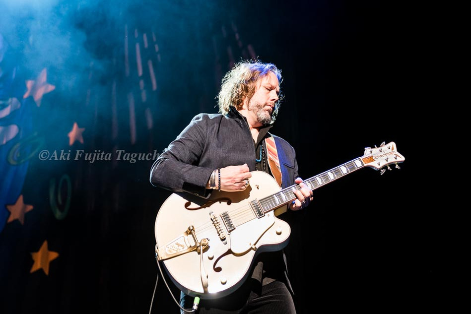 The Black Crowes at Tachikawa Stage Garden, Tokyo, Japan/ Photo by Aki Fujita Taguchi