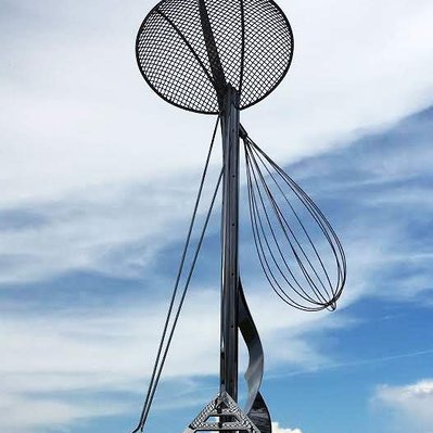 Sculptor and Art Collector John Raimondi's monumental sculpture "Coquere."