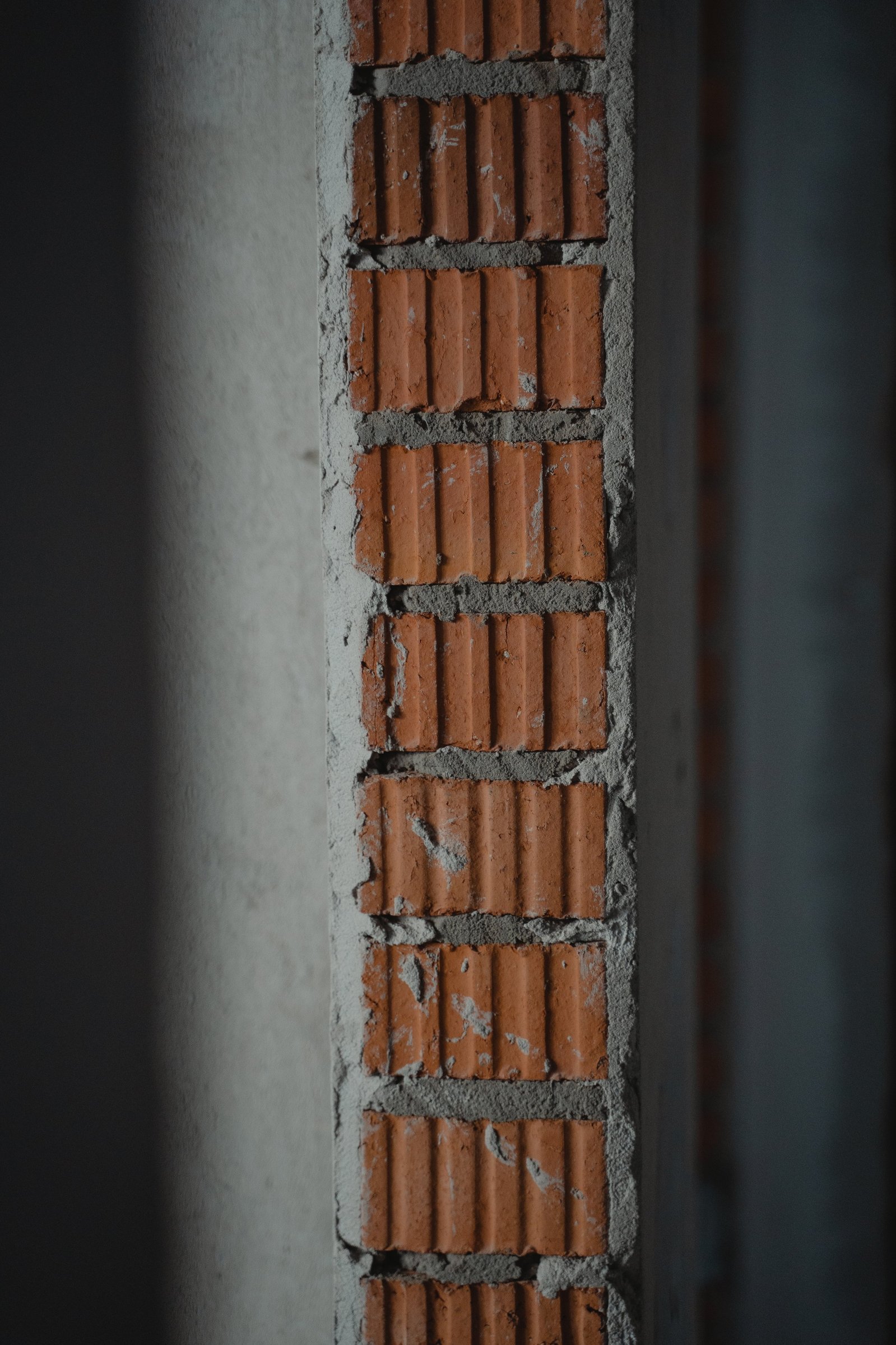 Edil Universal offre soluzioni per proteggere la tua casa dagli effetti dell'umidità e del freddo. Studiamo soluzioni di isolamento termico su misura che non solo proteggono la tua casa dall'umidità e dal freddo, ma la mantengono sana e salubre nel tempo.