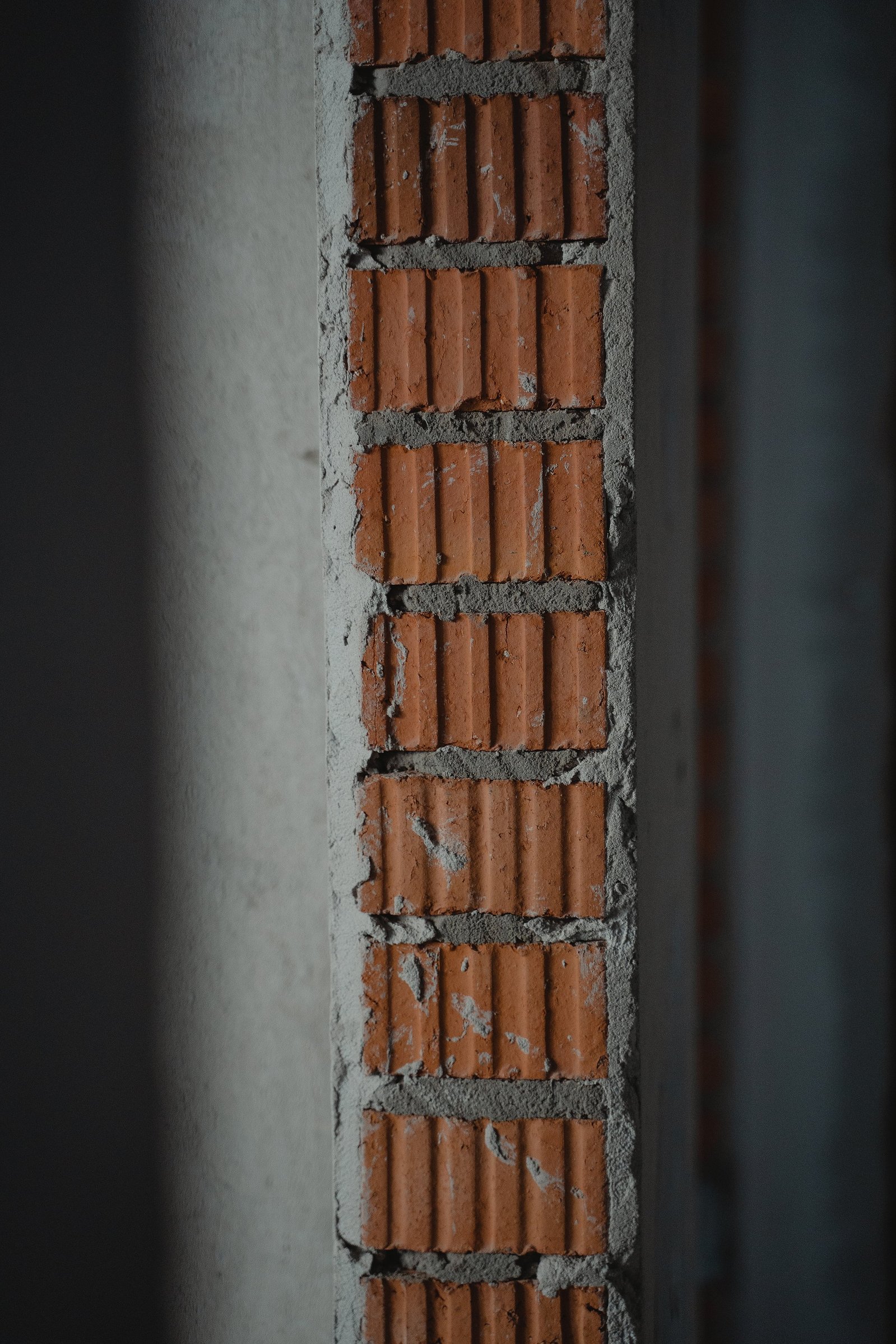 Edil Universal offre soluzioni per proteggere la tua casa dagli effetti dell'umidità e del freddo. Studiamo soluzioni di isolamento termico su misura che non solo proteggono la tua casa dall'umidità e dal freddo, ma la mantengono sana e salubre nel tempo.