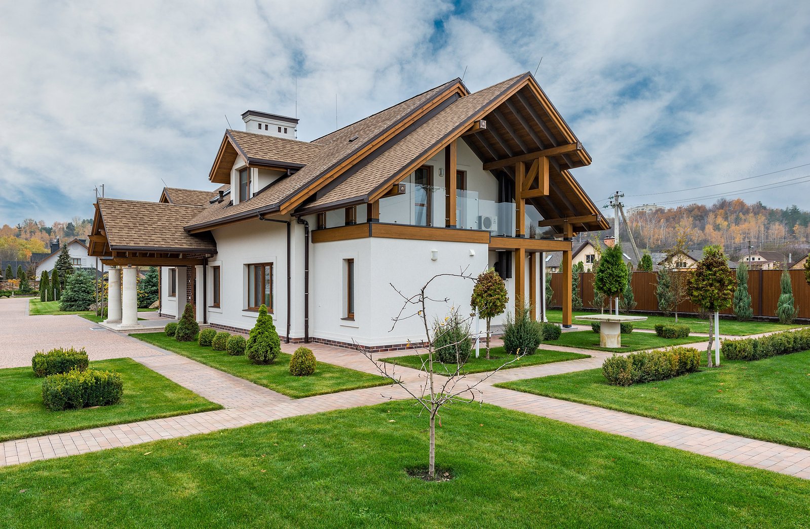 Realizzazione villa singola con opere di muratura, copertura ed isolamenti termici esterni realizzata da Edil Universal