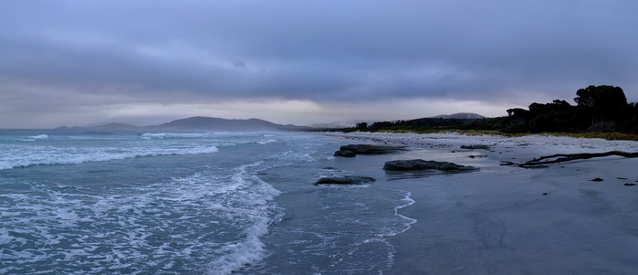 Deserted beach near Bicheno, east coast.