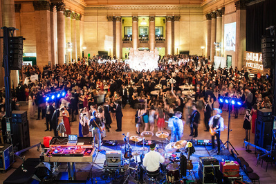 image of large venue event by photographer alissa pagels-minor who is based in los angeles