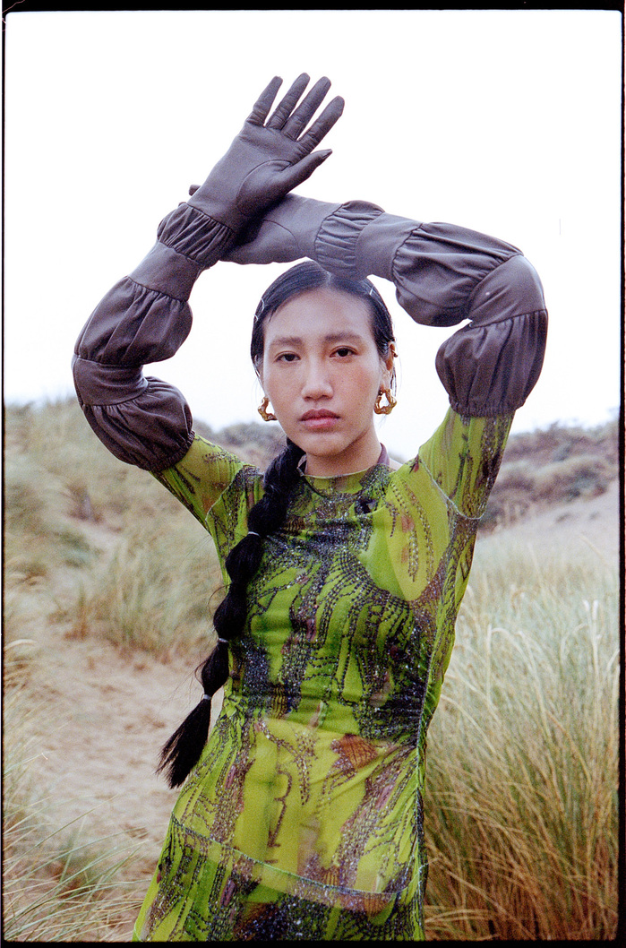 Ruoyi wears dress by HILDER YEOMAN and gloves by PAULA ROWAN