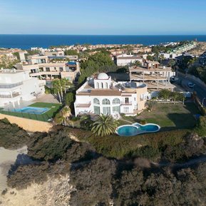 Vue aérienne d'une villa à Alicante en Espagne