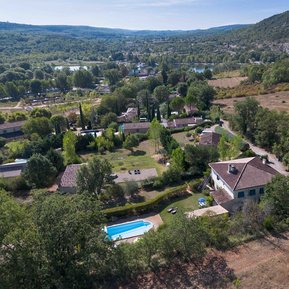 Vue aérienne d'une villa dans le Verdon